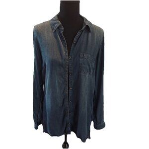 Maurice’s Woman’s Chambray Dark wash Long Sleeve Shirt Size M Super Soft